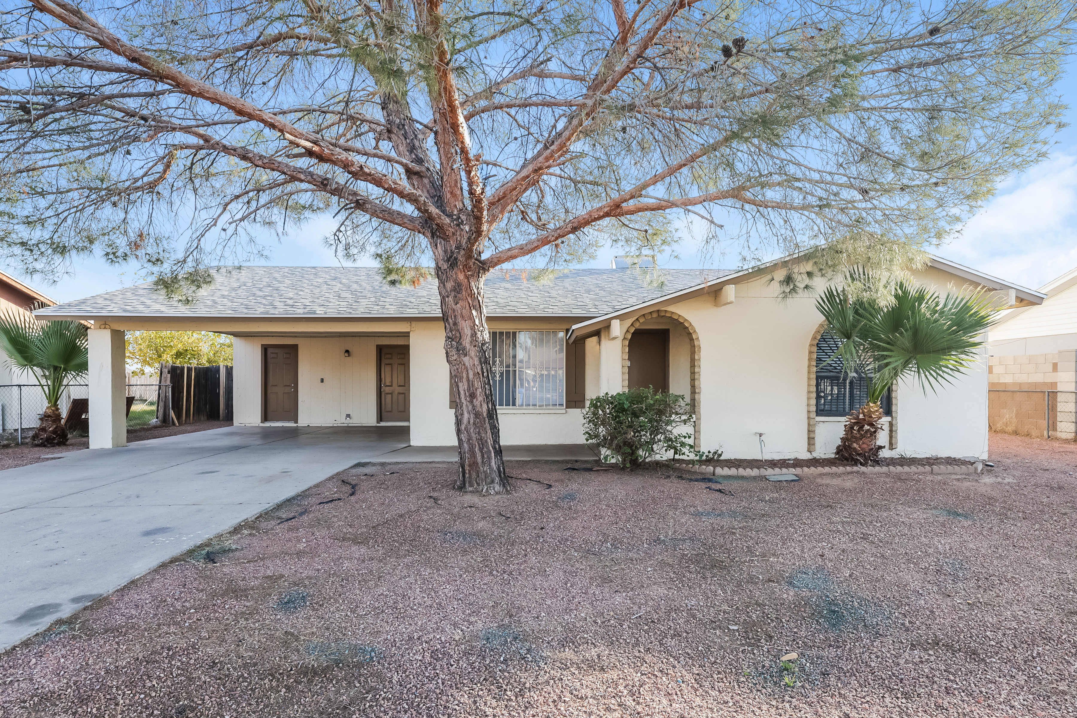 7719 W Clayton Dr Phoenix, AZ 85033